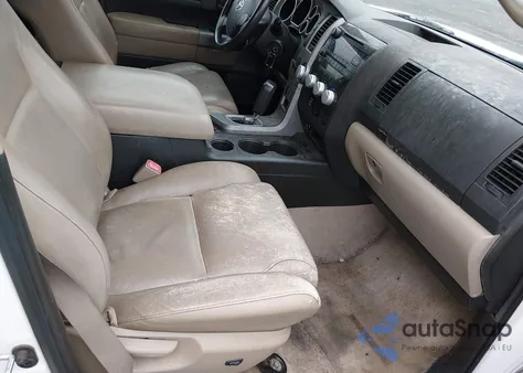 2010 Toyota Tundra Grade 5.7L V8 from USA, damaged, VIN 5TFDW5F17AX109108